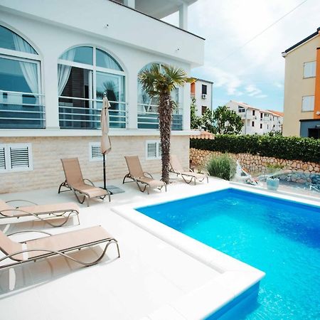 Apartments Sun Dance With Heated Pool Novalja Exteriér fotografie