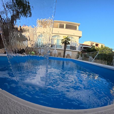 Apartments Sun Dance With Heated Pool Novalja Exteriér fotografie