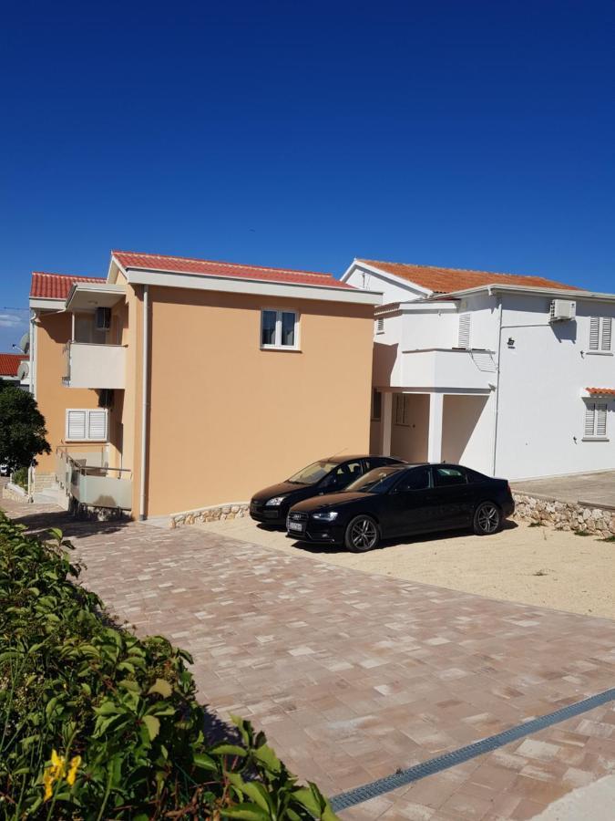 Apartments Sun Dance With Heated Pool Novalja Exteriér fotografie