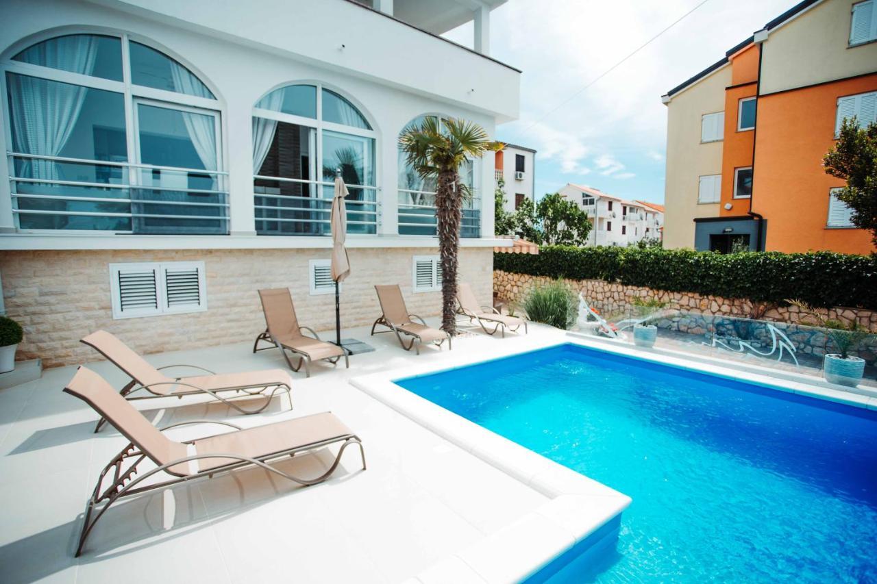 Apartments Sun Dance With Heated Pool Novalja Exteriér fotografie